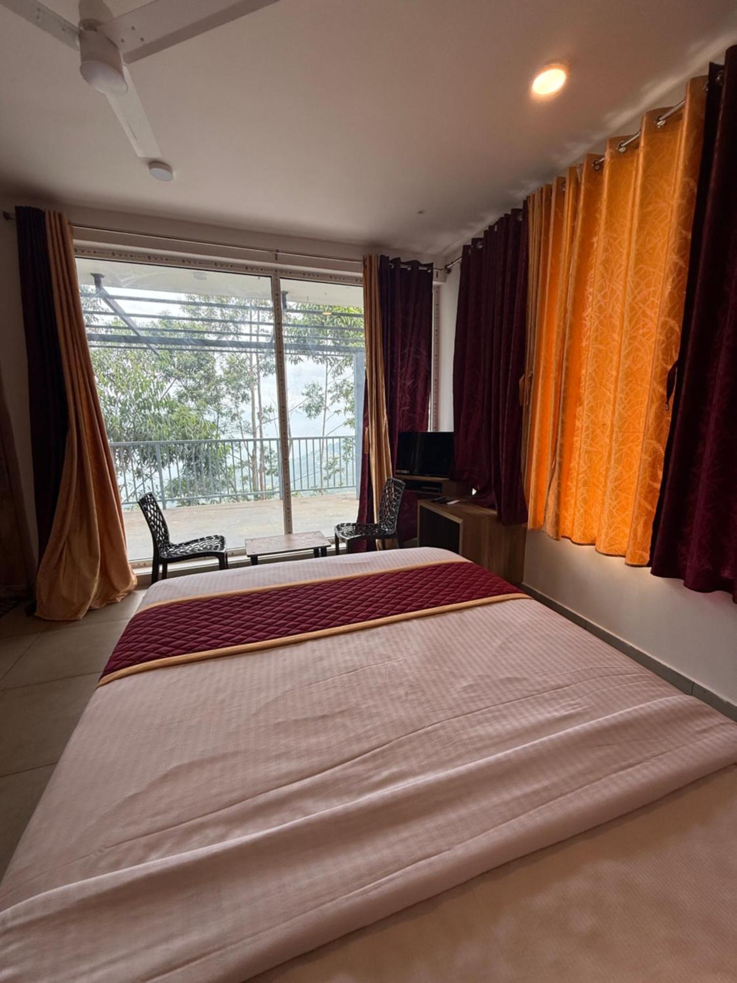 Honey Rock Otel Kanthalloor Dış mekan fotoğraf