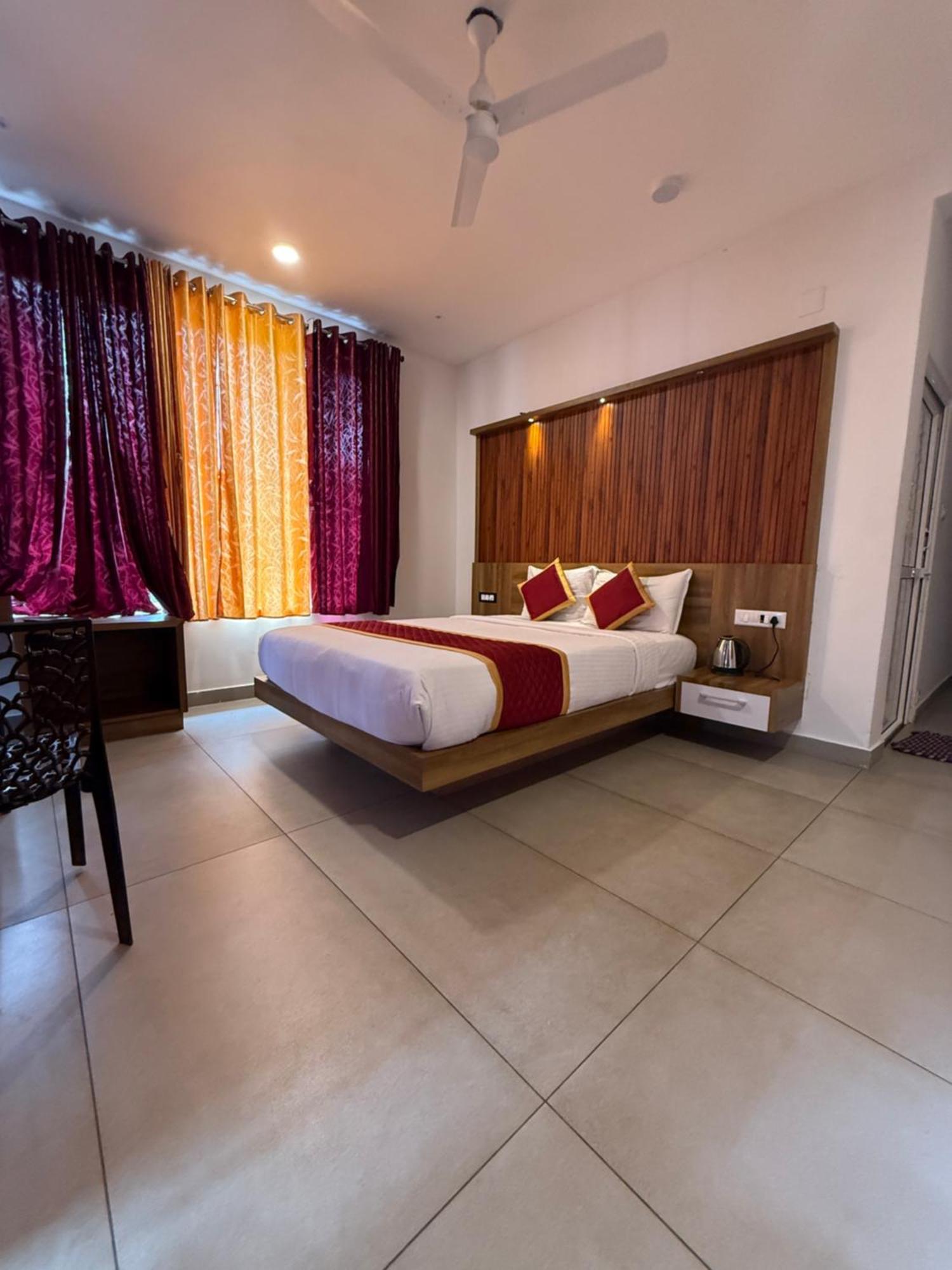 Honey Rock Otel Kanthalloor Dış mekan fotoğraf