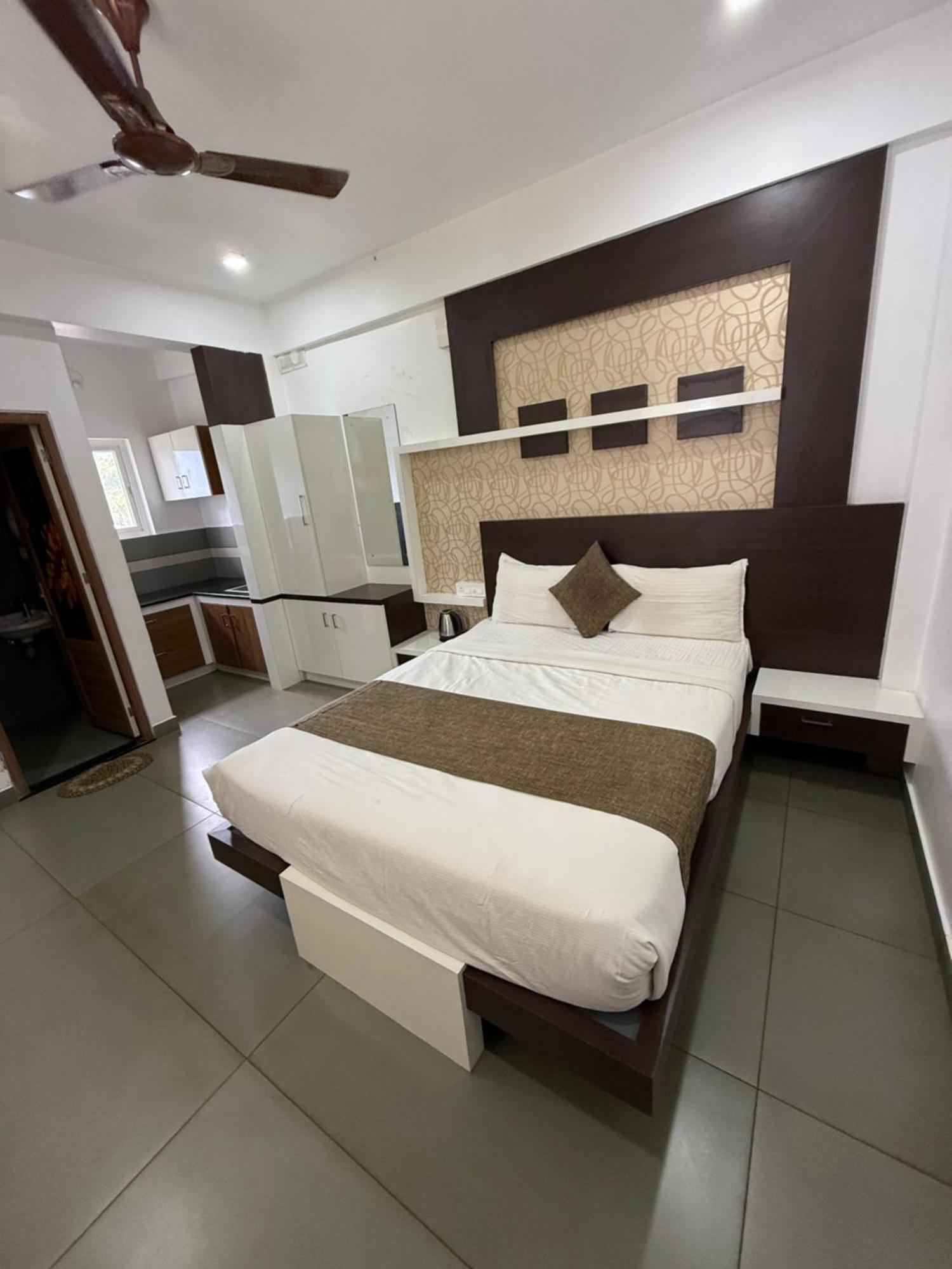 Honey Rock Otel Kanthalloor Dış mekan fotoğraf