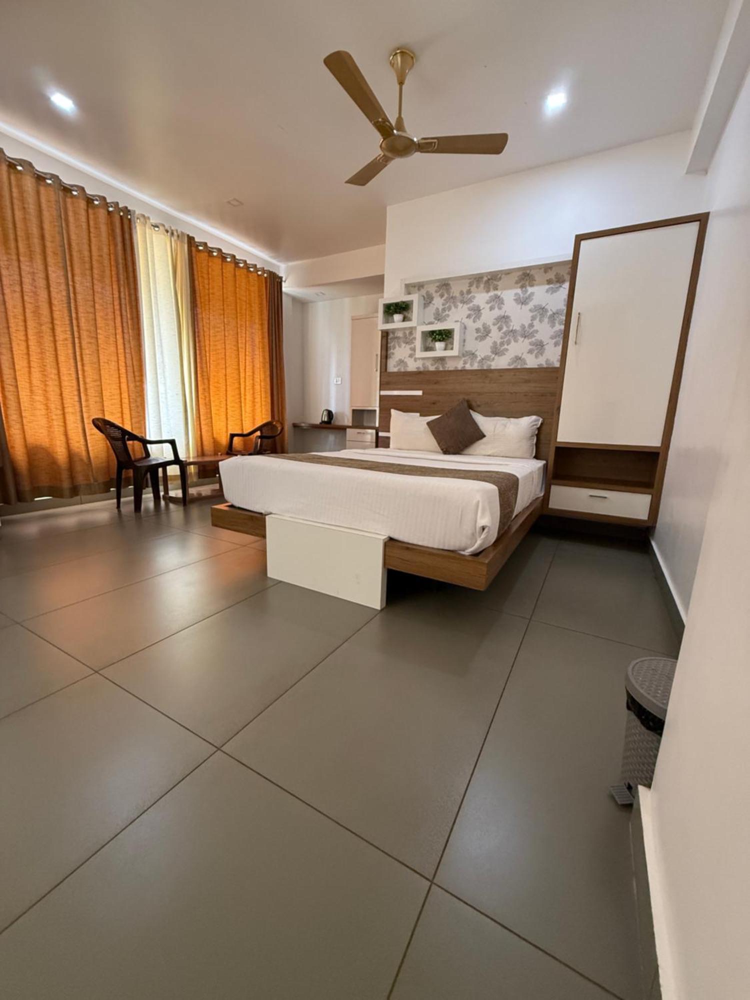 Honey Rock Otel Kanthalloor Dış mekan fotoğraf